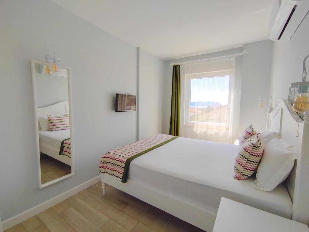 Mavi Kiyi Suites Kas Exterior photo